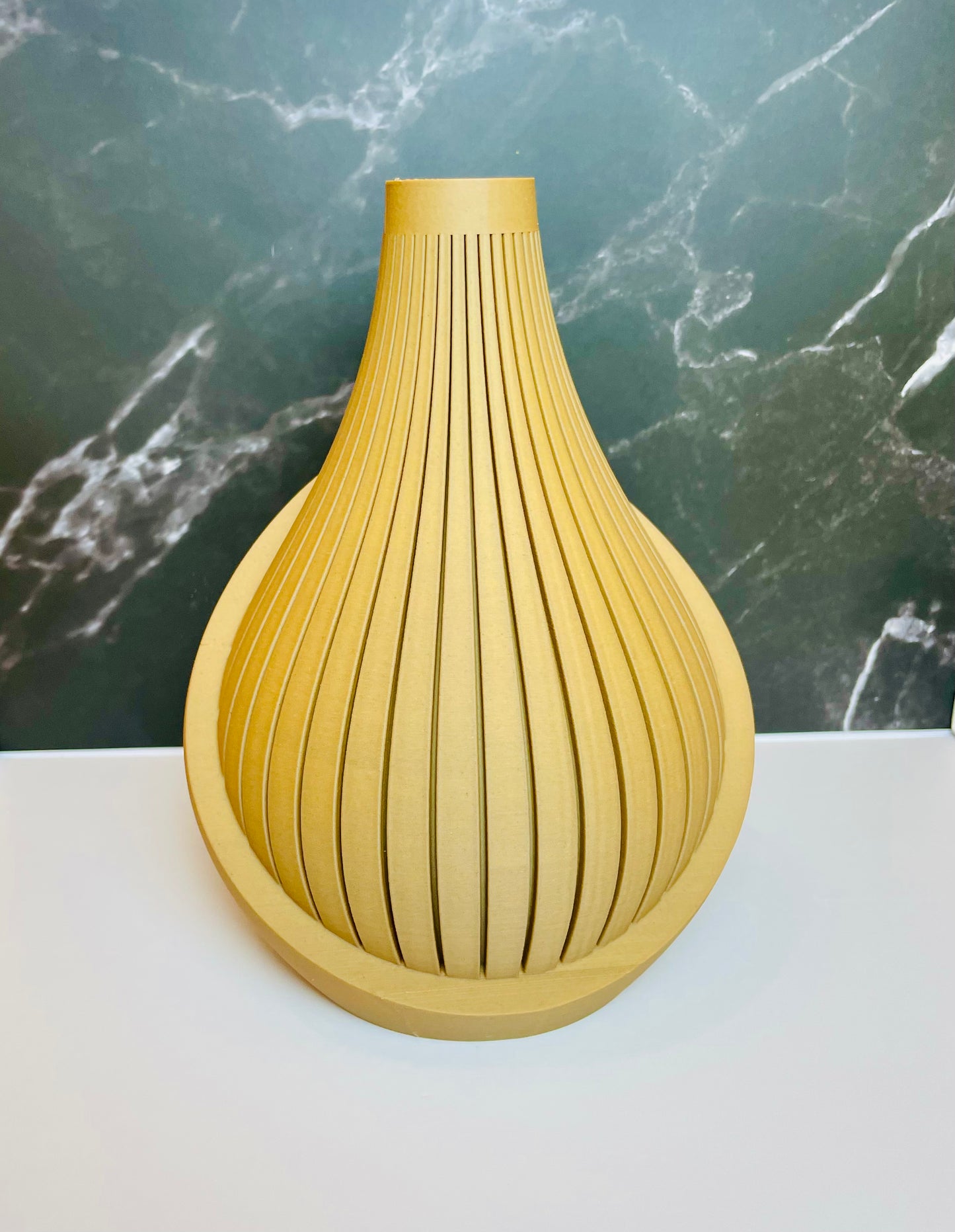 Yovi Vase – Modern 3D-Printed Decorative Vase for Elegant Spaces